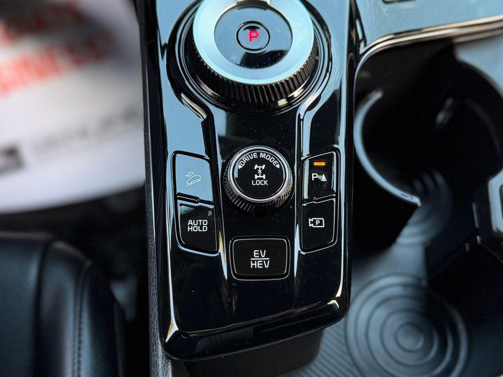 used 2025 Kia Sportage car, priced at $33,500