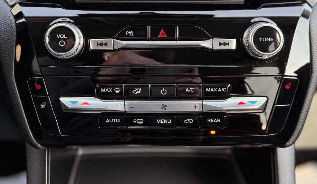 used 2023 Ford Explorer car, priced at $40,783