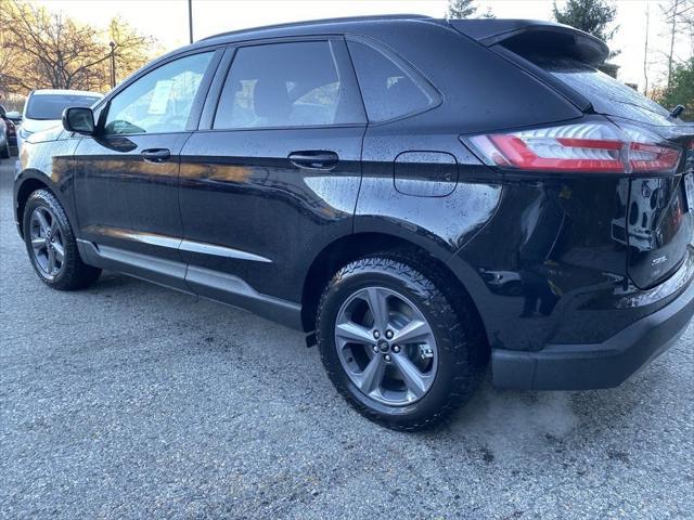 new 2024 Ford Edge car, priced at $36,180