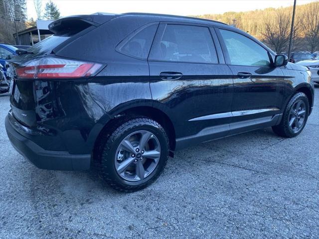 new 2024 Ford Edge car, priced at $36,180