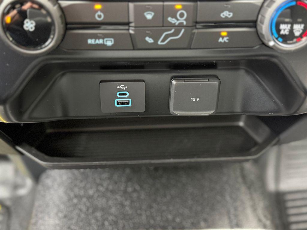 new 2025 Ford F-250 car, priced at $51,305