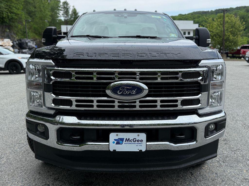 new 2025 Ford F-250 car, priced at $51,305