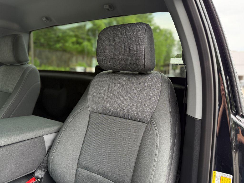 new 2025 Ford F-250 car, priced at $51,305