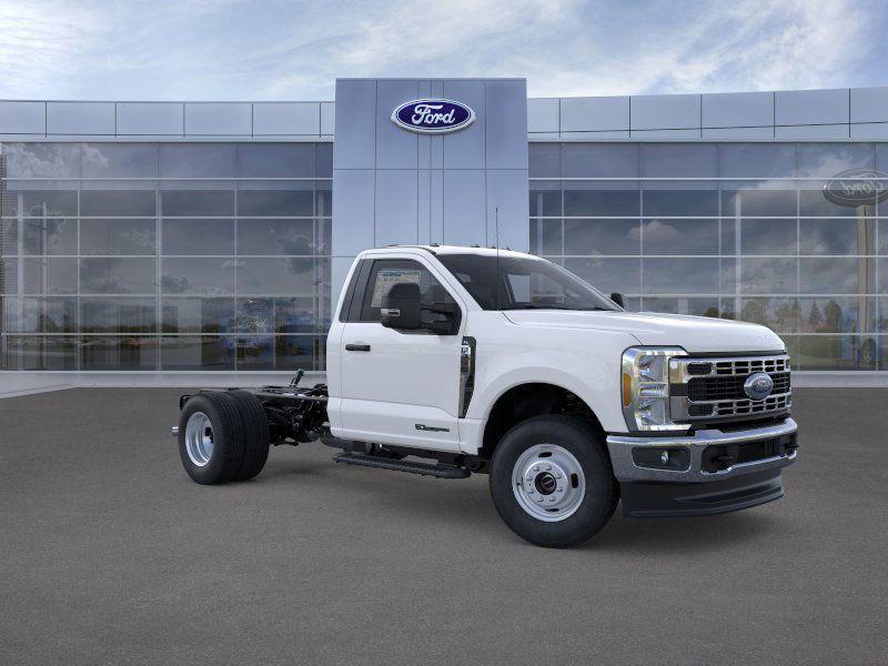 new 2025 Ford F-350 car, priced at $66,335
