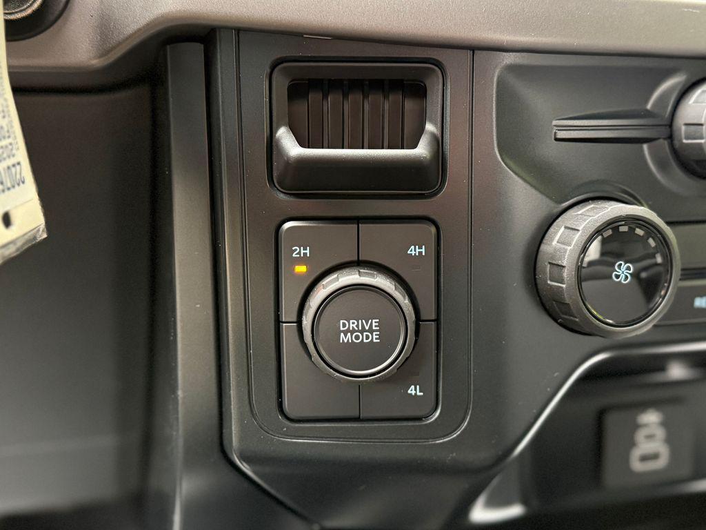 new 2025 Ford F-150 car, priced at $43,286