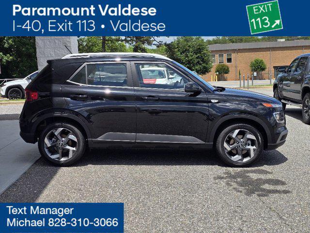 new 2025 Hyundai Venue car, priced at $24,295