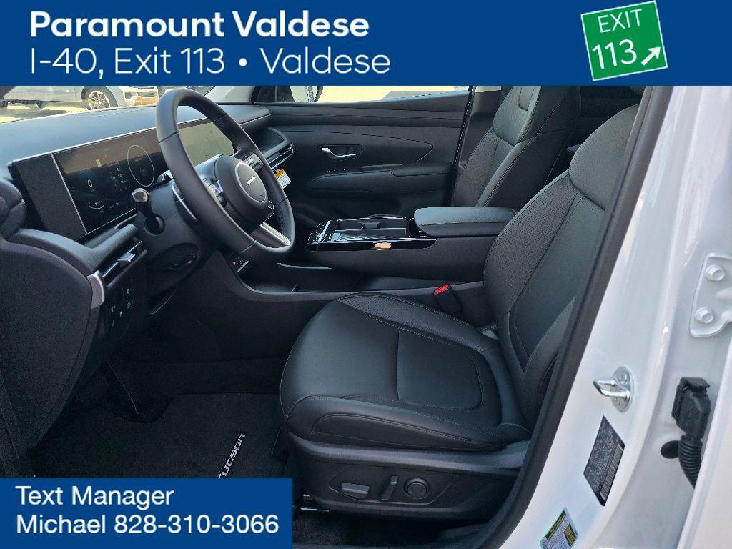 new 2025 Hyundai TUCSON Hybrid car, priced at $35,954