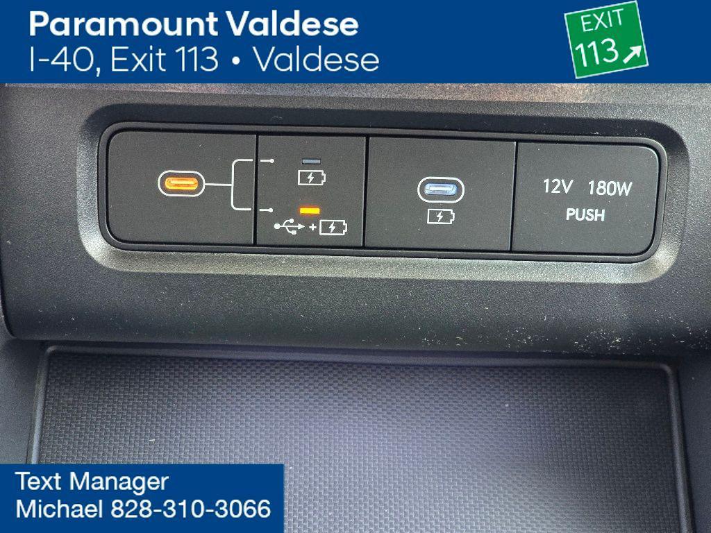 new 2025 Hyundai TUCSON Hybrid car, priced at $35,954