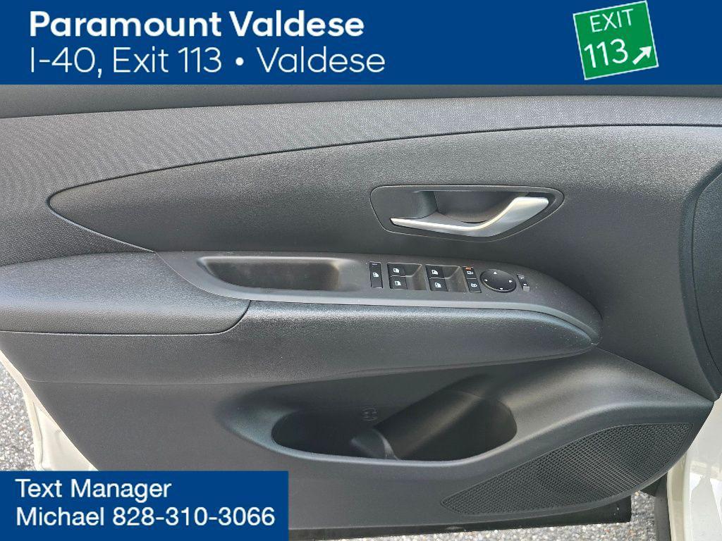 new 2025 Hyundai TUCSON Hybrid car, priced at $35,954