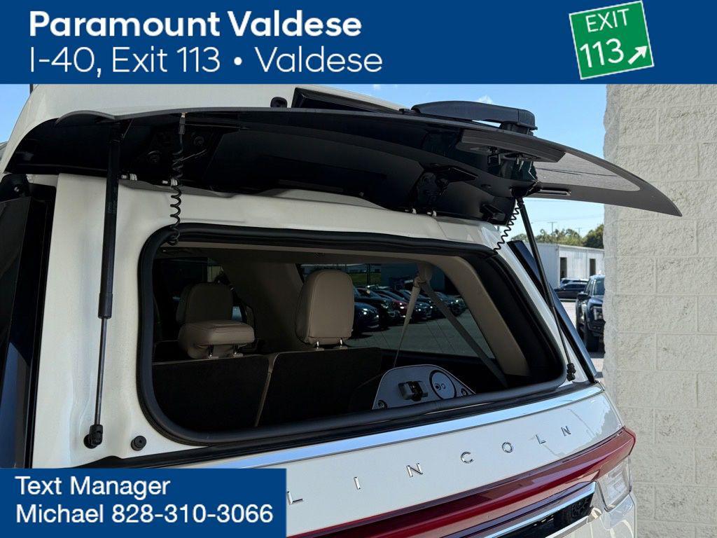 used 2024 Lincoln Navigator car, priced at $72,000