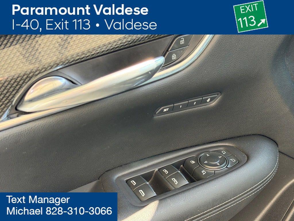 used 2021 Cadillac XT5 car, priced at $24,590