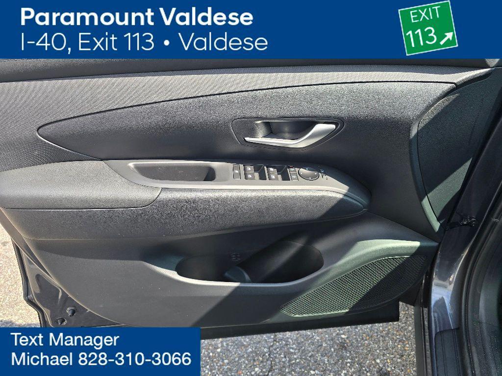 new 2025 Hyundai TUCSON Hybrid car, priced at $35,840