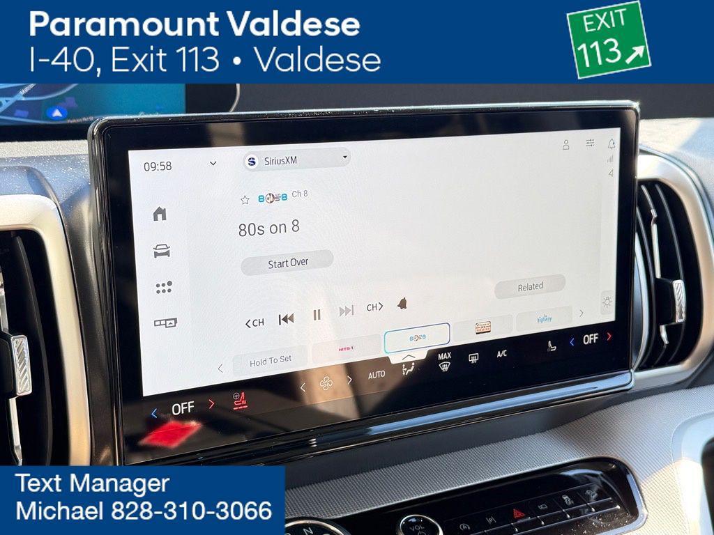 new 2025 Ford Expedition car, priced at $70,250