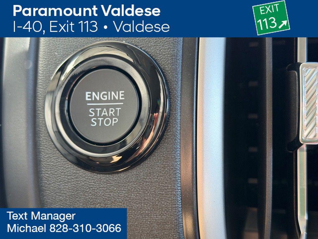 new 2025 Ford Expedition car, priced at $70,250