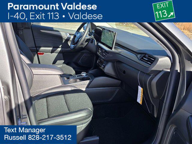 new 2025 Ford Escape car, priced at $38,895