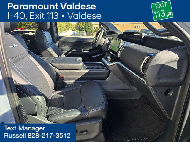 new 2025 Ford Expedition car, priced at $81,730