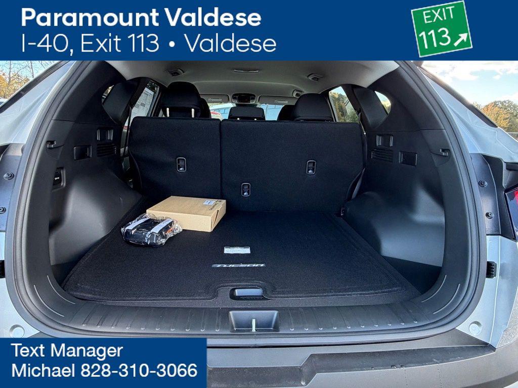 new 2026 Hyundai TUCSON Hybrid car, priced at $33,100