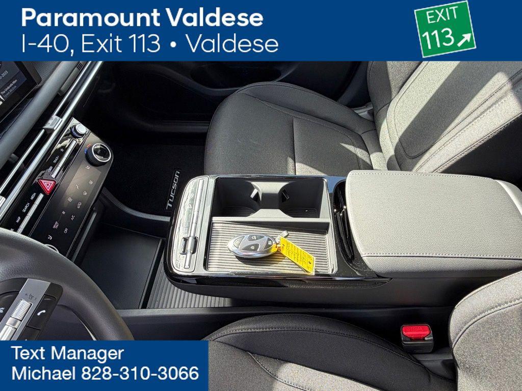 new 2026 Hyundai TUCSON Hybrid car, priced at $33,100