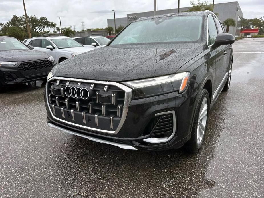 new 2025 Audi Q7 car, priced at $75,800