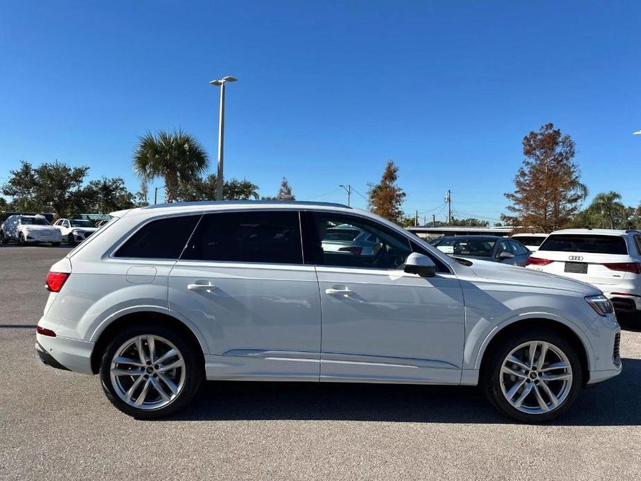 new 2025 Audi Q7 car, priced at $76,800