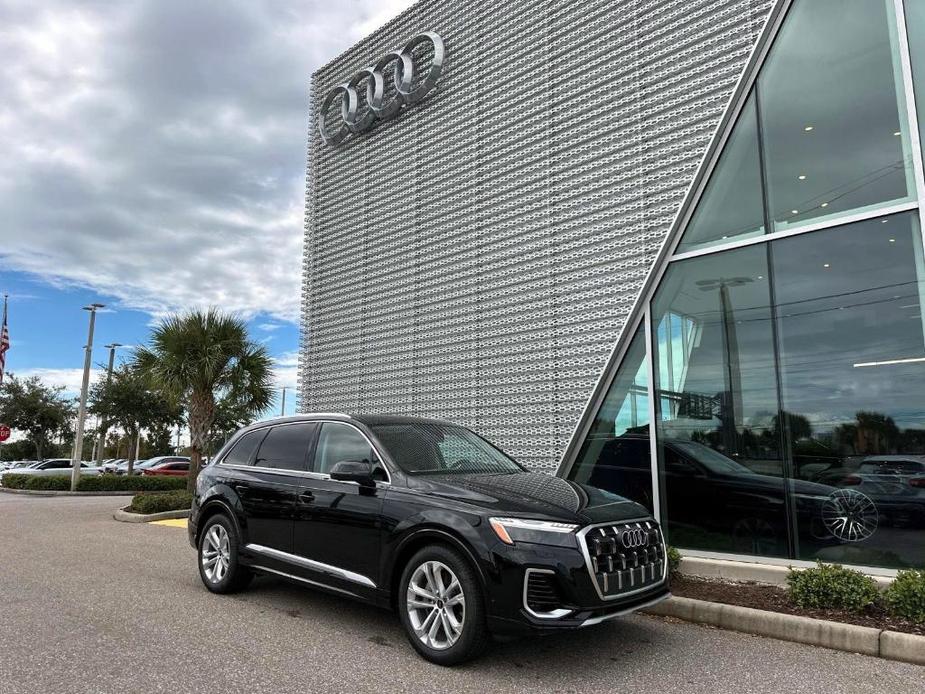 new 2025 Audi Q7 car, priced at $81,710