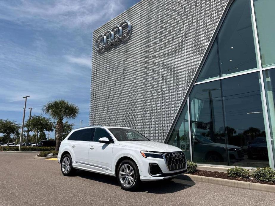 new 2025 Audi Q7 car, priced at $65,650