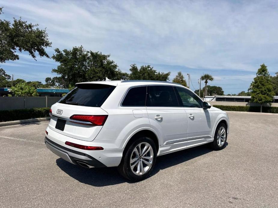 new 2025 Audi Q7 car, priced at $65,650