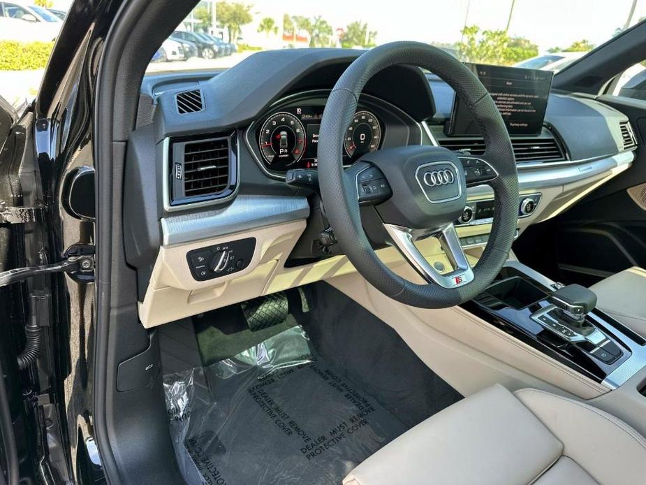 new 2025 Audi Q5 car, priced at $60,250