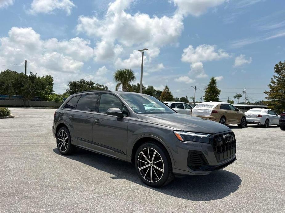 new 2025 Audi Q7 car, priced at $69,820