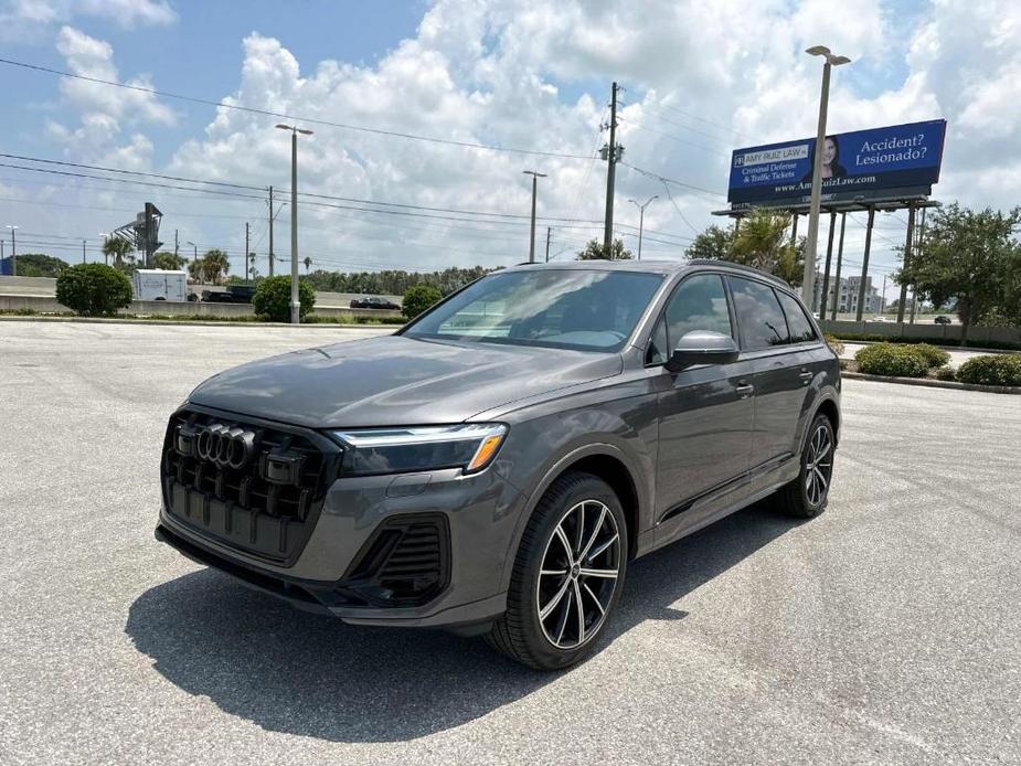 new 2025 Audi Q7 car, priced at $69,820