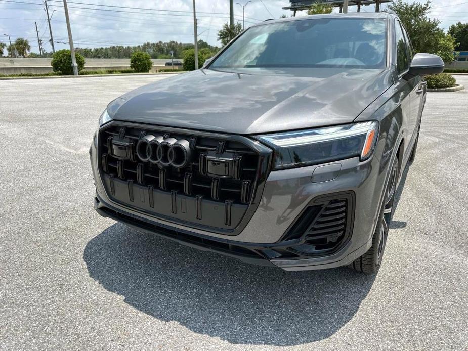 new 2025 Audi Q7 car, priced at $69,820