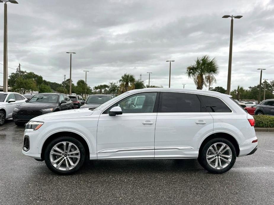 new 2025 Audi Q7 car, priced at $75,800