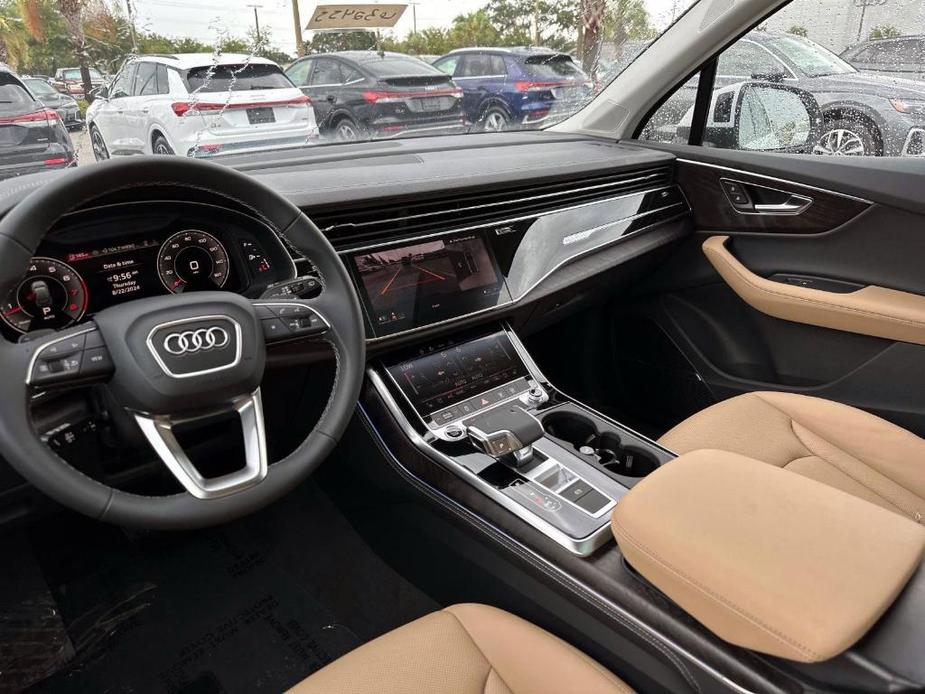 new 2025 Audi Q7 car, priced at $77,900