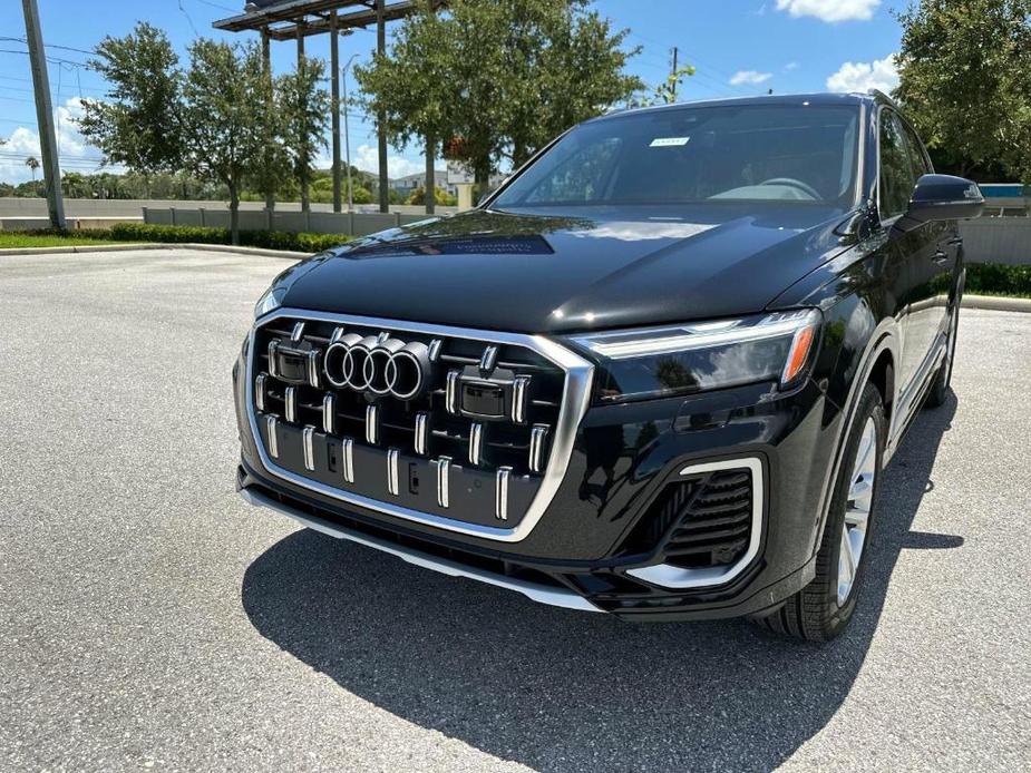 new 2025 Audi Q7 car, priced at $74,440