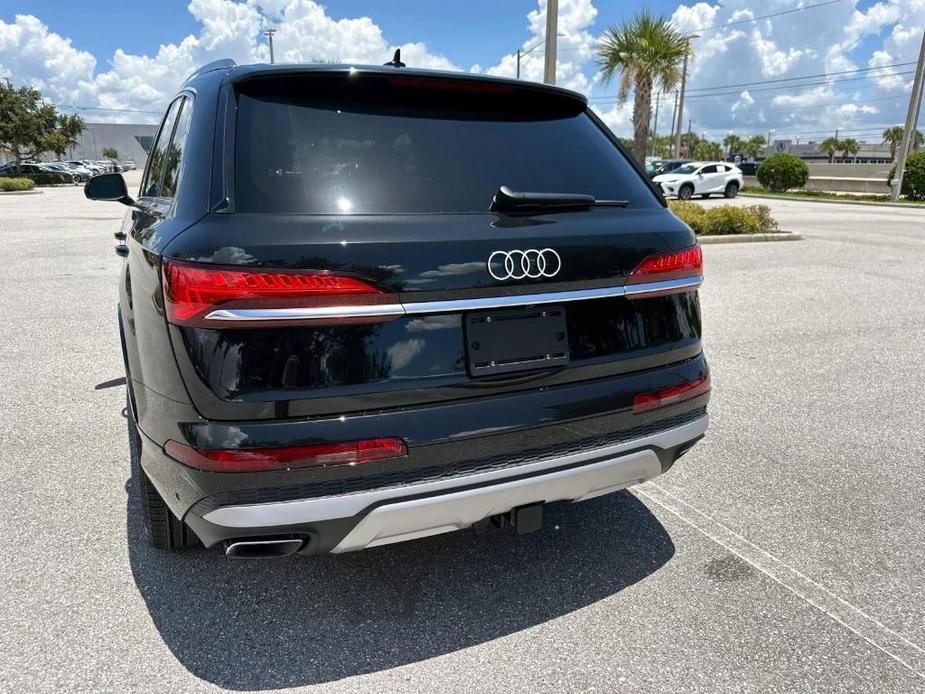 new 2025 Audi Q7 car, priced at $74,440