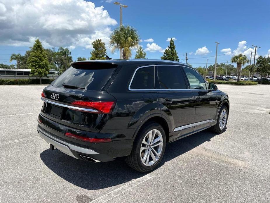 new 2025 Audi Q7 car, priced at $74,440