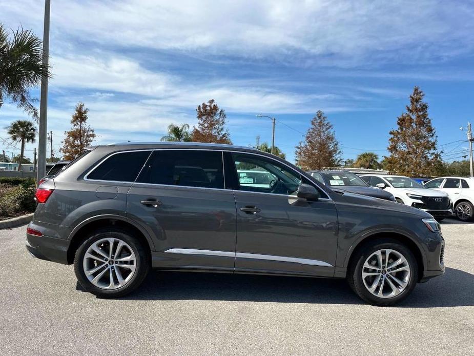 new 2025 Audi Q7 car, priced at $66,350