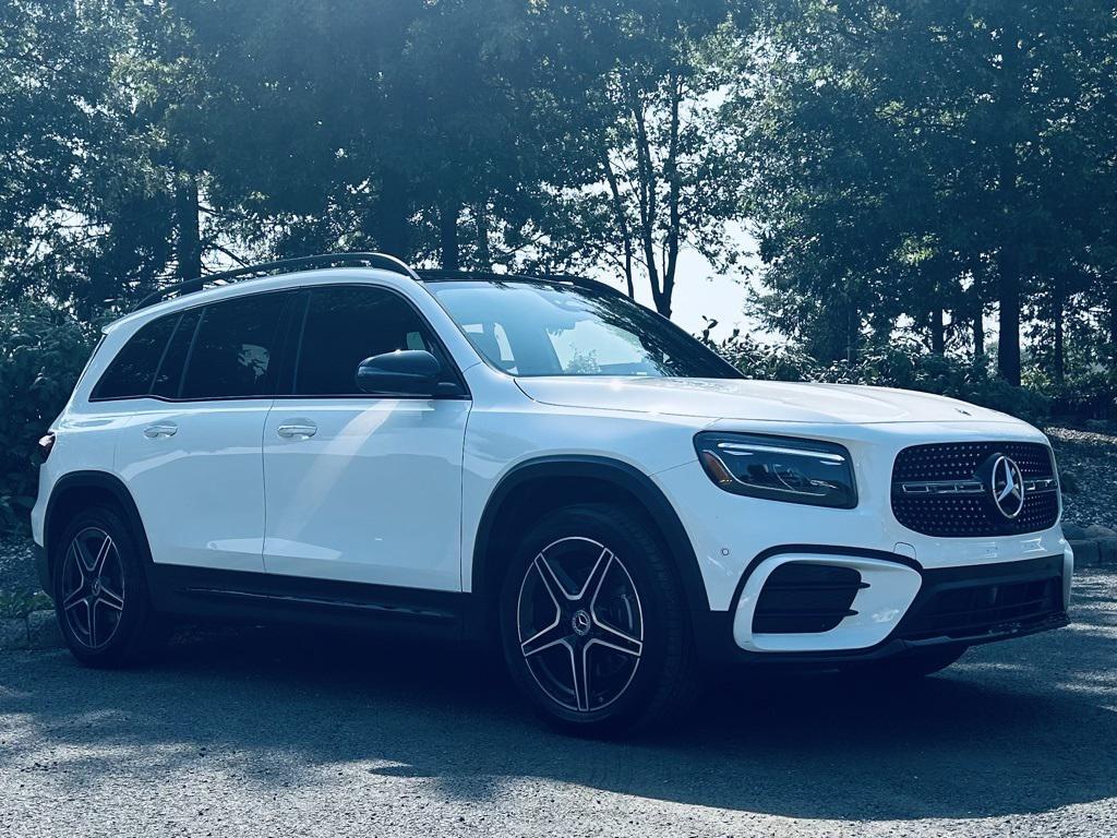 used 2024 Mercedes-Benz GLB 250 car, priced at $38,200