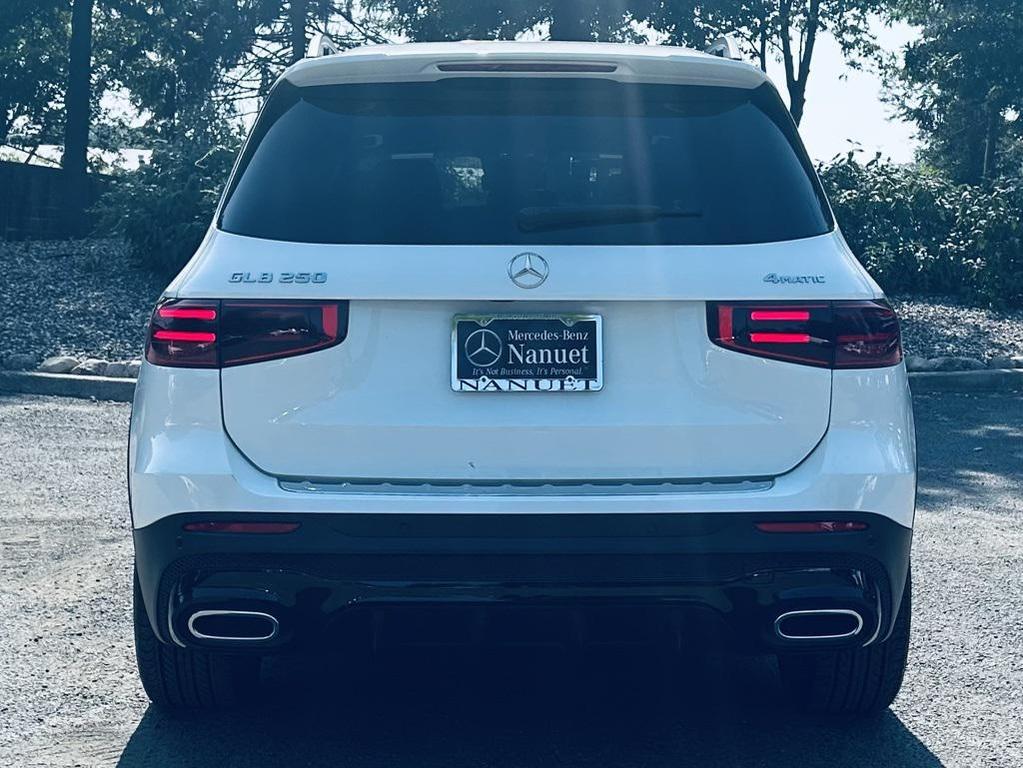 used 2024 Mercedes-Benz GLB 250 car, priced at $38,200