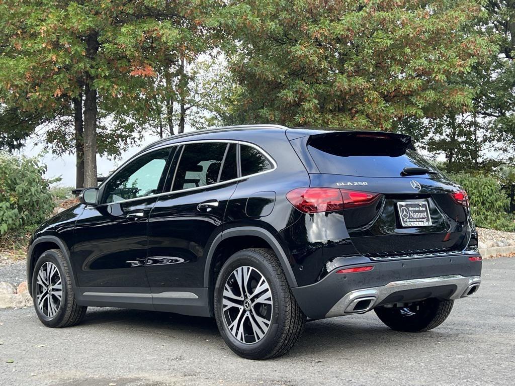 used 2025 Mercedes-Benz GLA 250 car, priced at $44,680