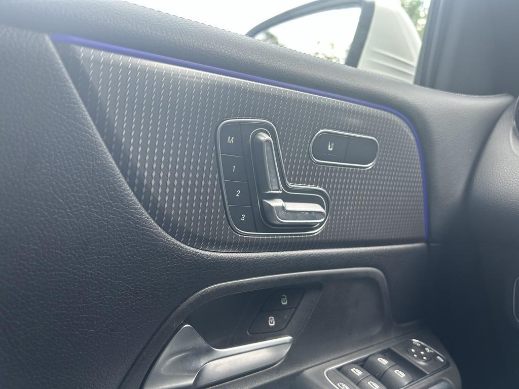 used 2021 Mercedes-Benz GLB 250 car, priced at $27,000