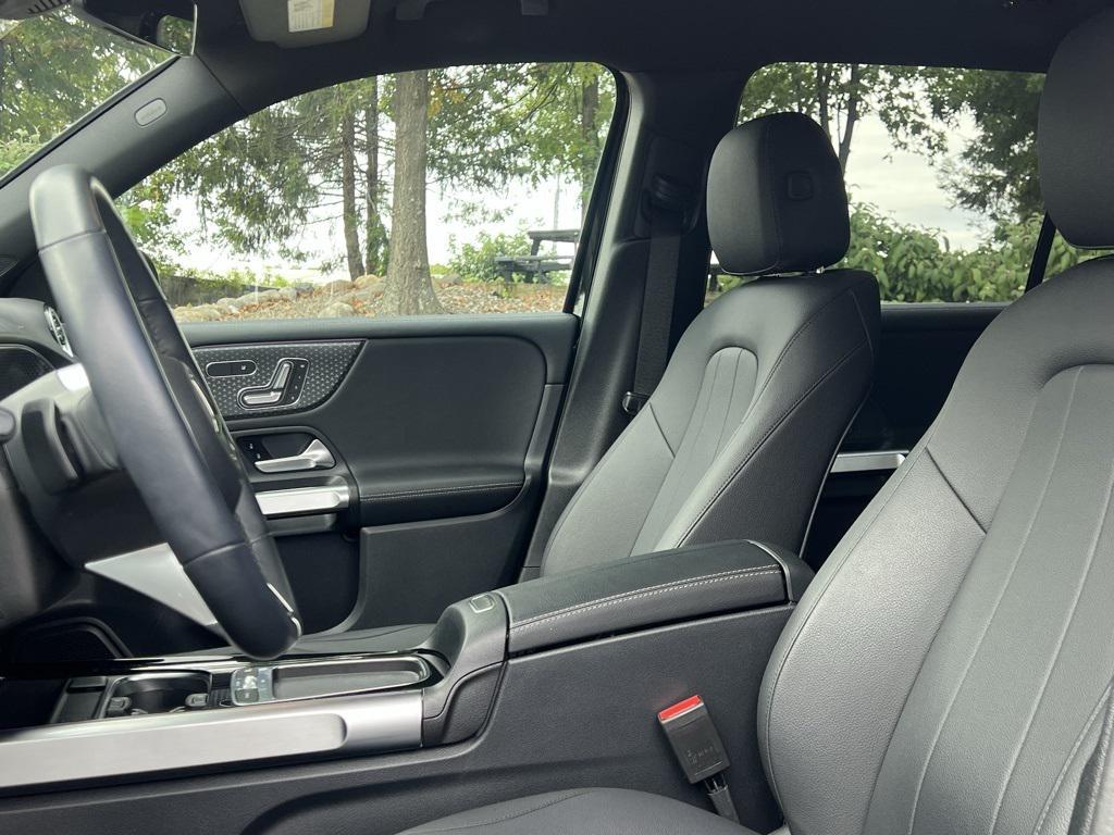 used 2025 Mercedes-Benz GLB 250 car, priced at $45,240