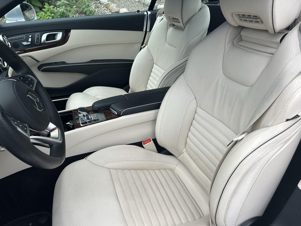 used 2020 Mercedes-Benz SL 550 car, priced at $68,600