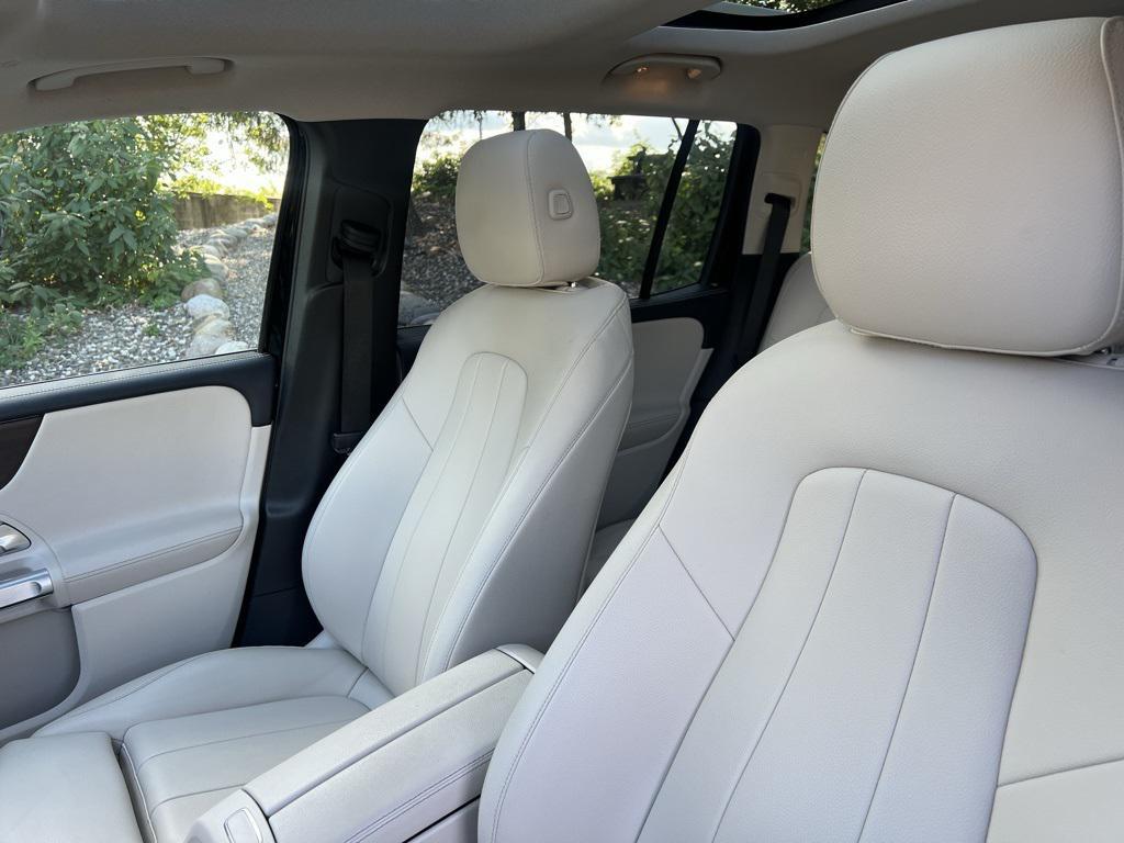 used 2020 Mercedes-Benz GLB 250 car, priced at $25,800