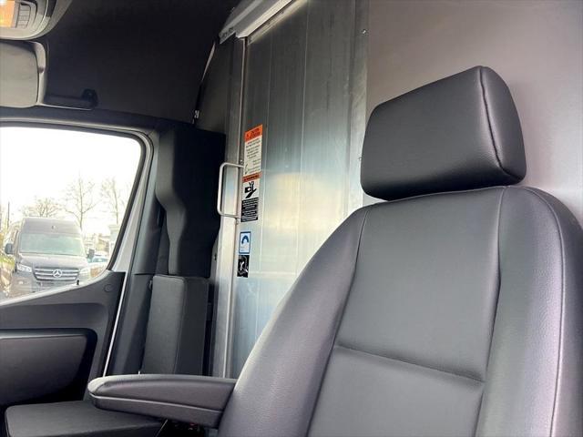 used 2025 Mercedes-Benz Sprinter 2500 car