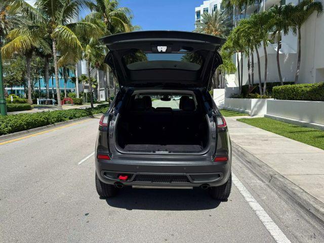 used 2020 Jeep Cherokee car, priced at $16,491