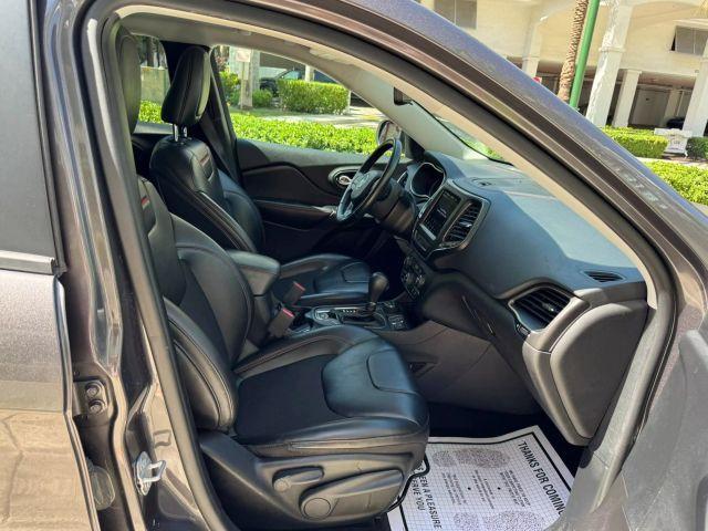 used 2020 Jeep Cherokee car, priced at $16,491