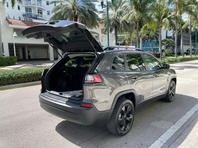used 2020 Jeep Cherokee car, priced at $16,491