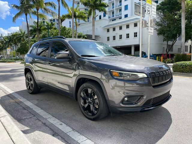 used 2020 Jeep Cherokee car, priced at $16,491