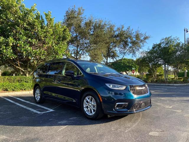 used 2022 Chrysler Pacifica car, priced at $31,491